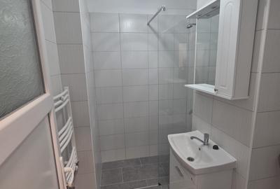 Garsonieră decomandată în Central - 11