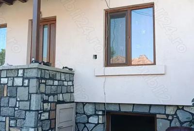 Vand casa in ora?ul COMARNIC pret OPTIM - 1