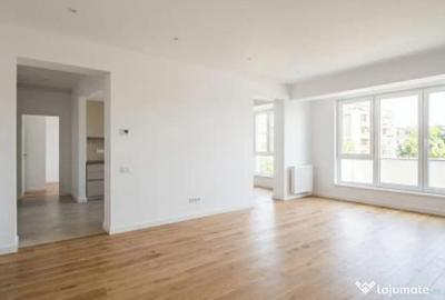 Apartament cu 3 camere semidecomandat în Vest - 1