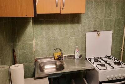 Garsoniera, etajul 3/4, zona Podu Ros - 6