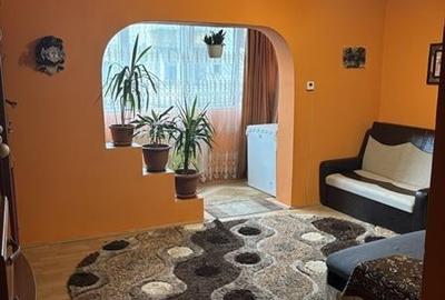 Decomandat cu centrala propie la et 3 linga AEM - 5