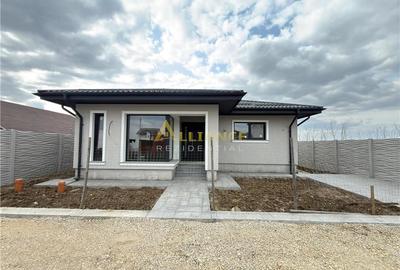 Casă cu 3 camere cu Teren 320 Mp în Berceni - 1