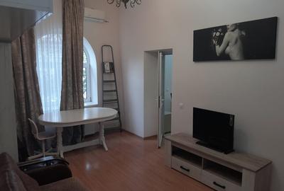 Unirii, Horoscop, Calea Serban Voda - 12