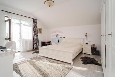 Casa / Vila cu 4 camere de vanzare - 12