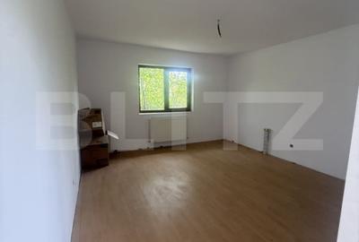 Casă cu 4 camere cu Teren 1027 Mp în Central - 4
