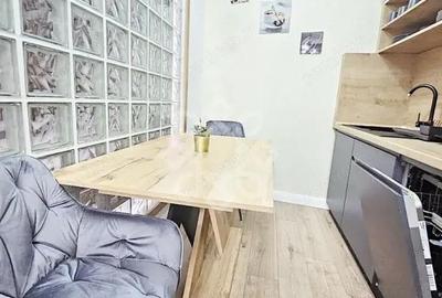 Apartament cu 3 camere semidecomandat în Ultracentral - 3