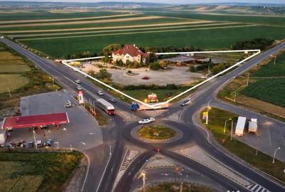 Spațiu comercial, de 704 mp, în Central - 9