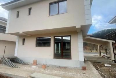 Casă cu 4 camere cu Teren 400 Mp în Central - 8