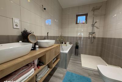 Casă cu 4 camere cu Teren 330 Mp în Păulești - 3