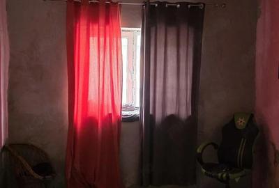 Casă cu 3 camere cu Teren 89 Mp în Drăgășani - 4