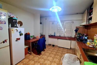Apartament cu 5 camere decomandat, mobilat în Girocului - 5