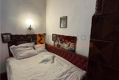 Teren intravilan + casa batraneasca zona Micro 3 - 1