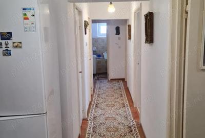 Apartament cu 3 camere decomandat în Central - 9