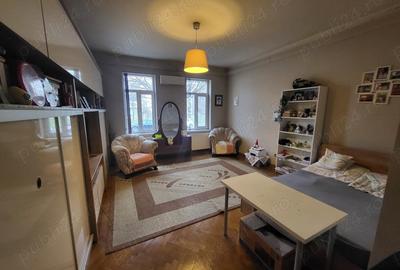 Apartament cu 3 camere semidecomandat în Favorit - 18