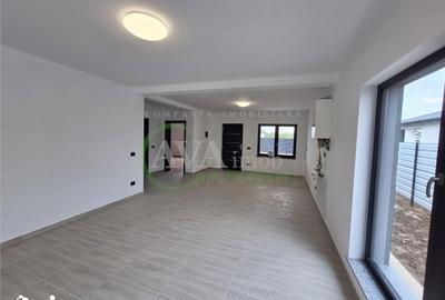 Casă cu 3 camere cu Teren 370 Mp în Letea Veche - 9