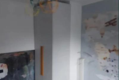 Apartament cu 4 camere decomandat în Central - 2