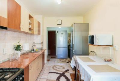 Apartament cu 4 camere decomandat în Crângași - 3