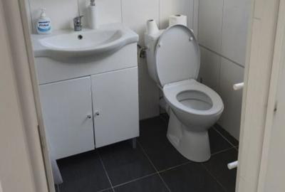 Garsonieră decomandată în Micro 17
