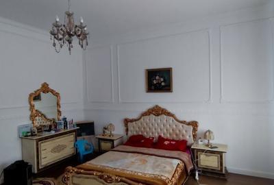 Casă cu 4 camere în Central - 1