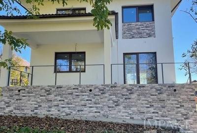 Ansamblu de 3 case la vanzare  in Chinteni! - 2