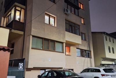 Crangasi garsoniera bloc nou - 13