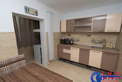 Apartament cu 3 camere decomandat în C5 - 9