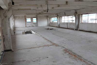 Spațiu comercial, de 680 mp, în Central - 1