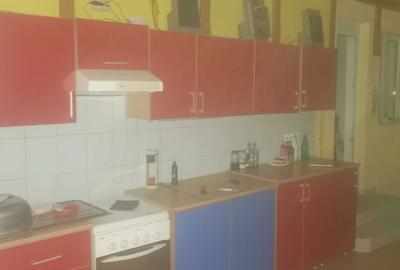 Casă cu 3 camere în Central - 1