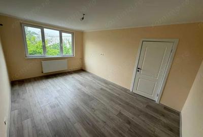 Apartament 3 camere Titan Ozana Metrou 1 Decembrie - complet renovat