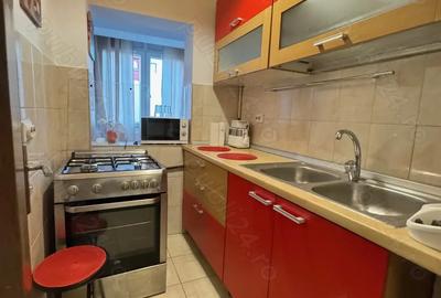 Inchiriere apartament 2 cam Luica, sector 4 Inchiriere apartament 2 cam Luica, sector 4 - 3