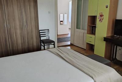Apartament cu 4 camere decomandat în Central - 8