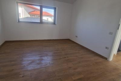 Mogosaia Livezilor vila 2025 P+M,livi+4 Dormitoare+3bai,curte 504mp comison 0% - 14