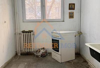 Apartament de vanzare cu 3 camere, zona Titan - 6