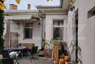 Casă cu 4 camere cu Teren 250 Mp în Siloz - 1