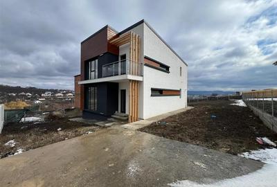 Casă cu 4 camere cu Teren 520 Mp în Valea Adâncă - 15