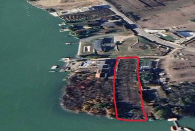 Teren de 3177 mp, în Eșelnița - 1