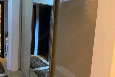 Apartament cu 3 camere decomandat în Km 4 - 4