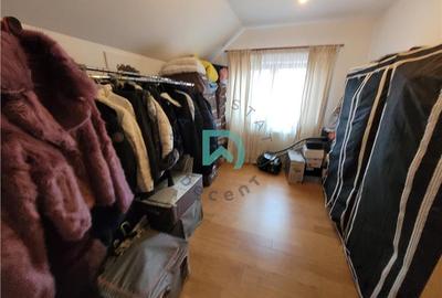 Casă individuală cu 6 camere cu Garaj în Tractorul - 11