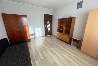 Garsoniera decomandata cu balcon zona Vasile Aaron - 18