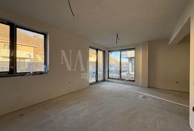 Duplex cu 4 camere cu Canalizare în Tăuți - 2