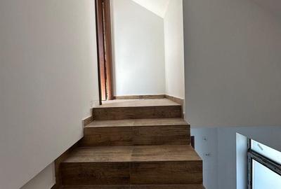 Casă individuală cu 4 camere cu Canalizare în Nord - 11