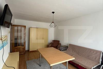 Apartament cu 3 camere în Zorilor