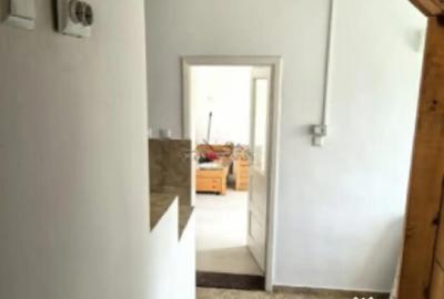 Casă cu 4 camere cu Teren 335 Mp în Central - 9