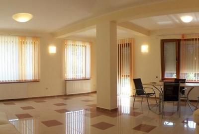 Casă cu 7 camere cu Canalizare în Snagov - 2