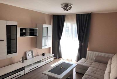 Apartament cu 2 camere decomandat, mobilat în Europa