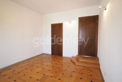 Apartament penthouse cu 3 camere  si vedere frumoasa asupra zonei - 11