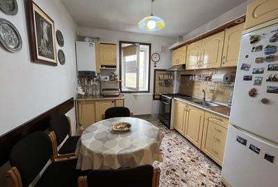 Apartament cu 2 camere decomandat în Central - 3