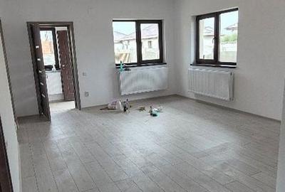 Casă cu 3 camere cu Teren 300 Mp în Clinceni