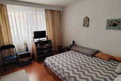 Apartament cu 3 camere decomandat în Micro 11 - 1