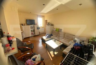 Apartament cu 3 camere, zona centrala